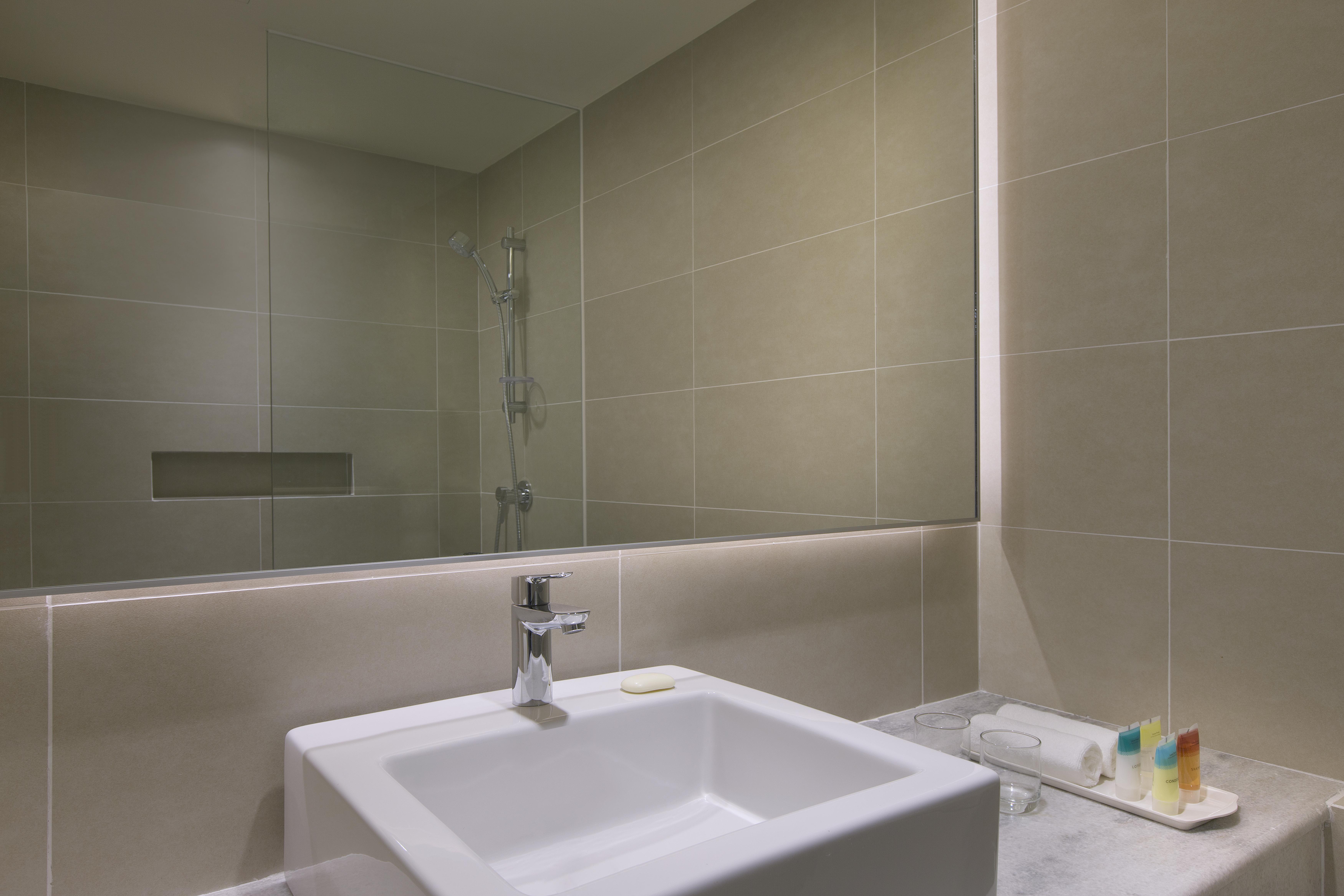 Mercure Penang Beach Tanjung Bungah  Esterno foto