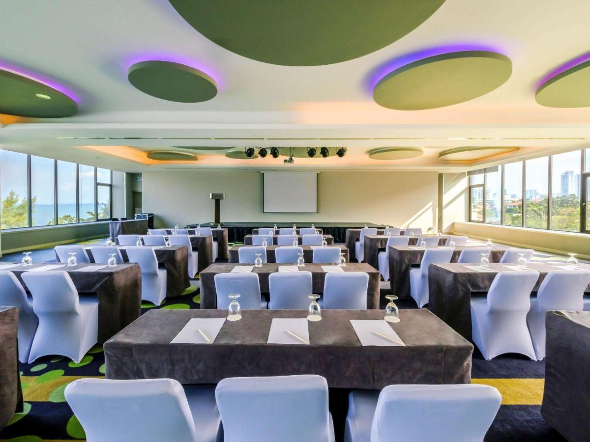 Mercure Penang Beach Tanjung Bungah  Esterno foto