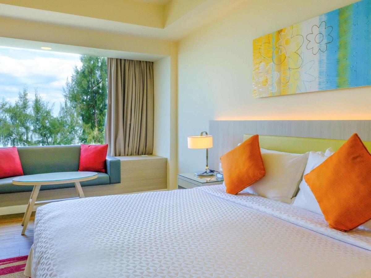 Mercure Penang Beach Tanjung Bungah  Esterno foto