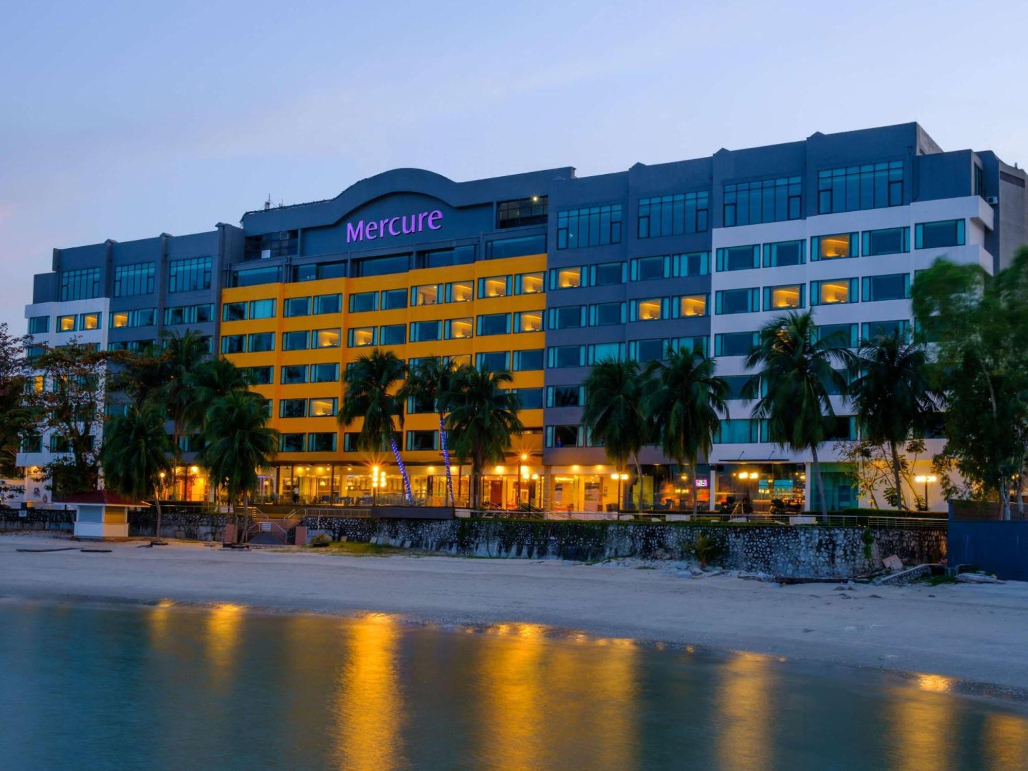 Mercure Penang Beach Tanjung Bungah  Esterno foto