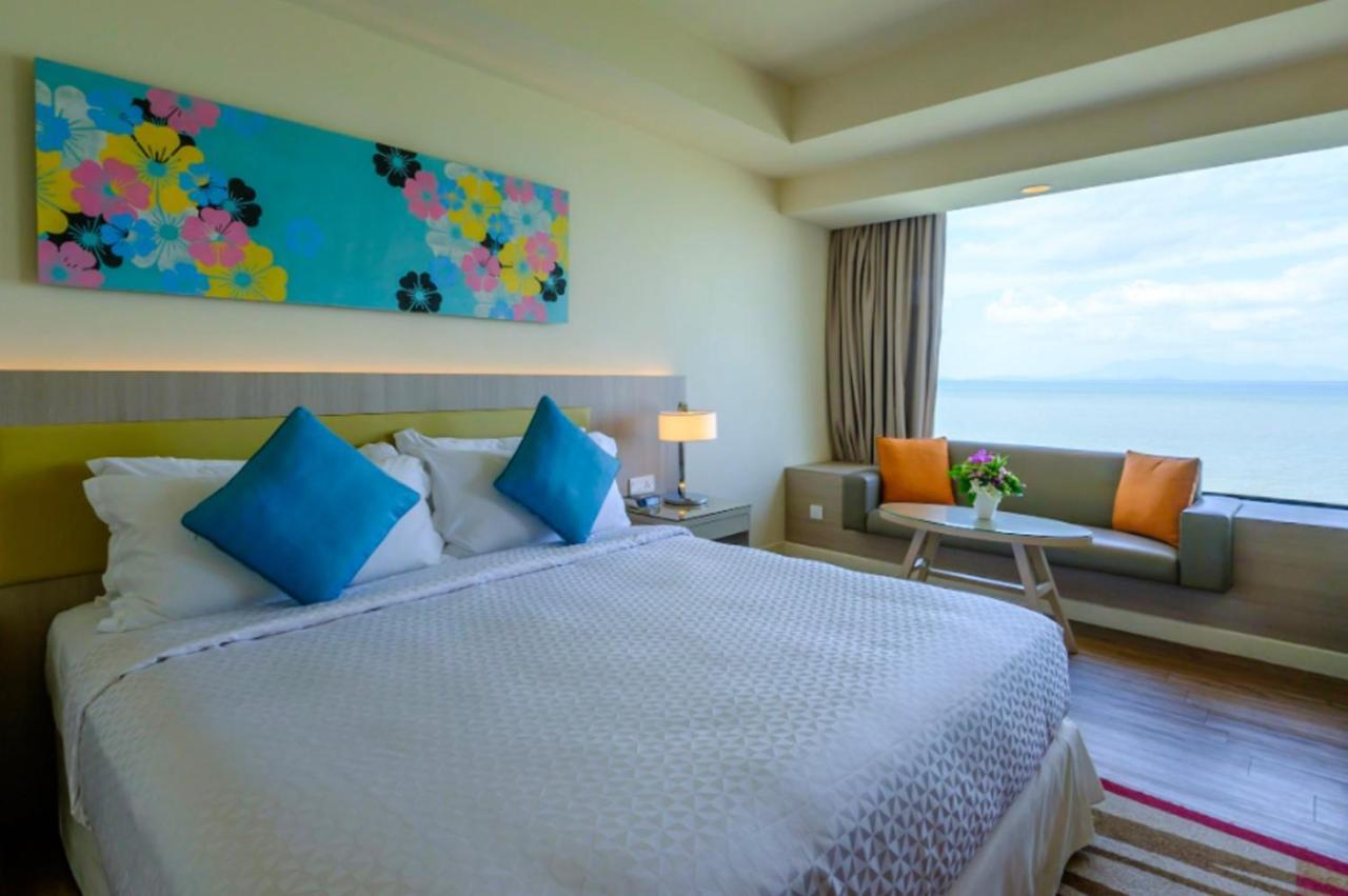 Mercure Penang Beach Tanjung Bungah  Esterno foto